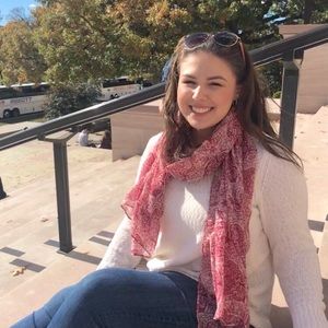 Meet your Posher, Ilana